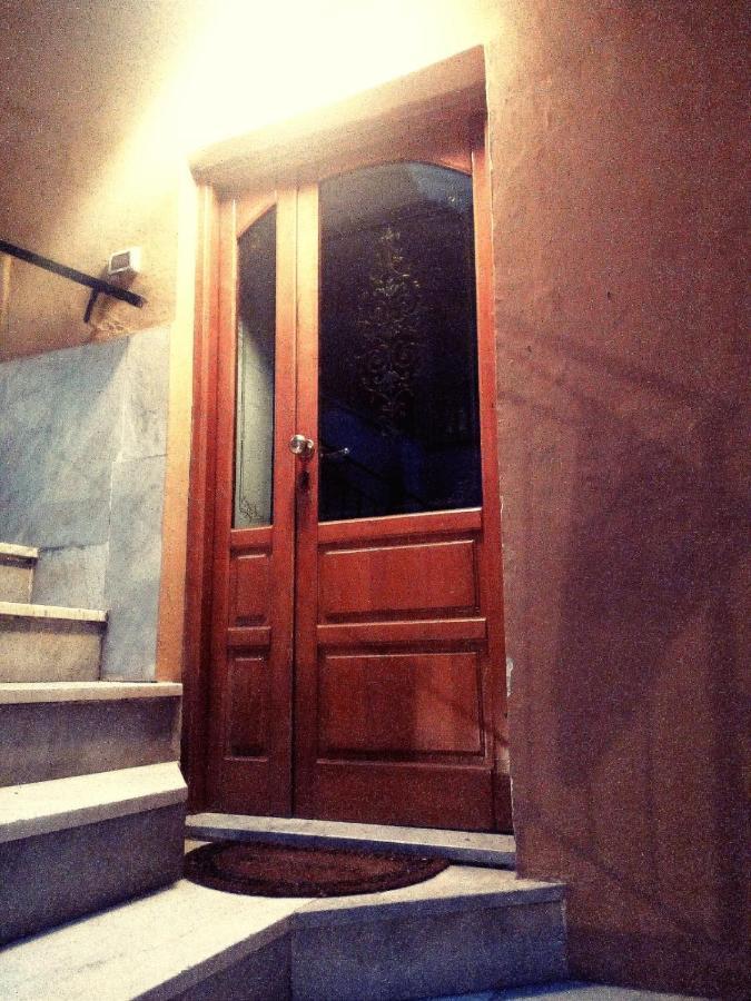 Bed & Breakfast A Capua Adiacente Al Duomo - Il Vicolo Kültér fotó