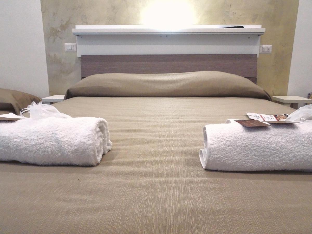 Bed & Breakfast A Capua Adiacente Al Duomo - Il Vicolo Kültér fotó